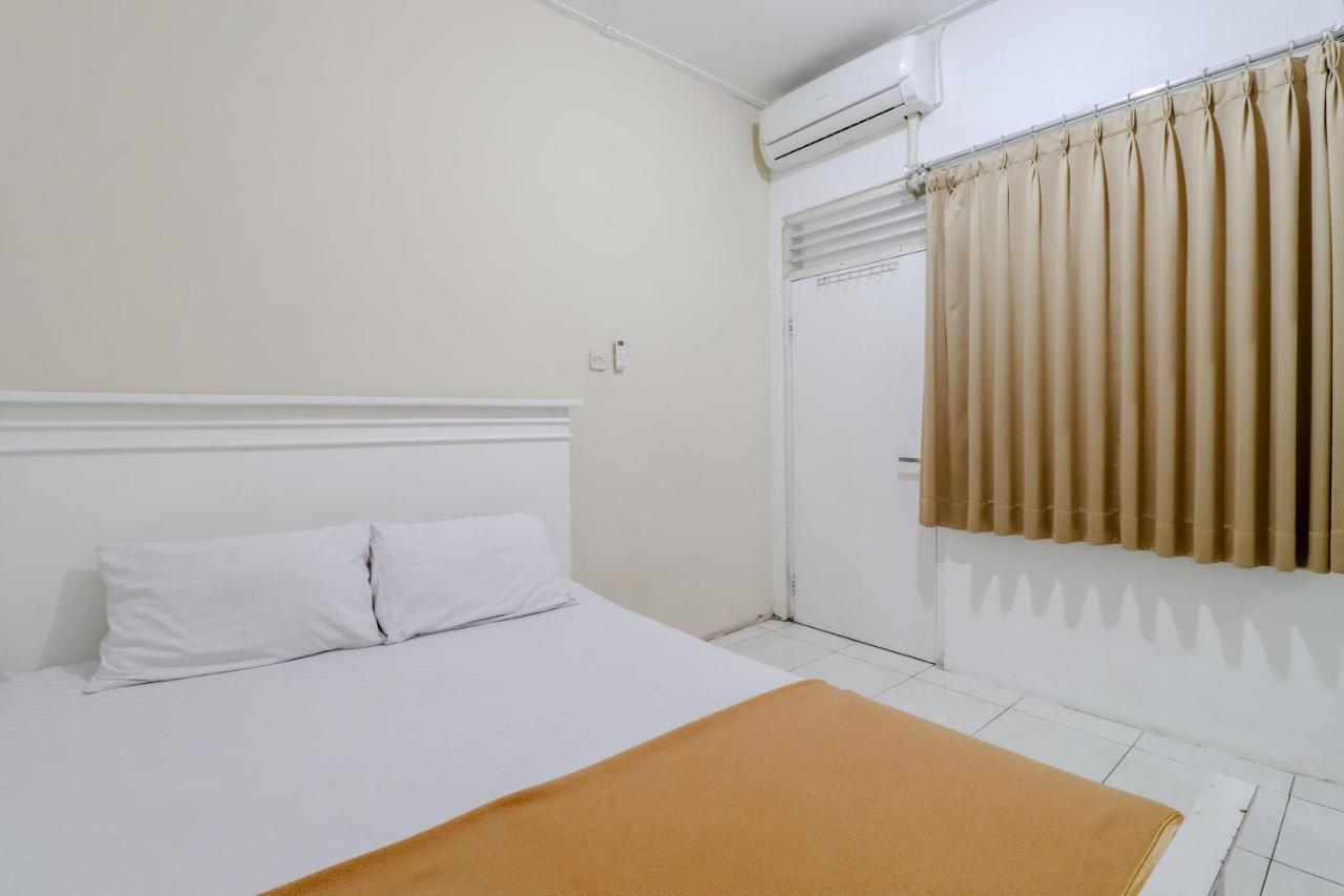 Ratu Guesthouse Sleman  Buitenkant foto